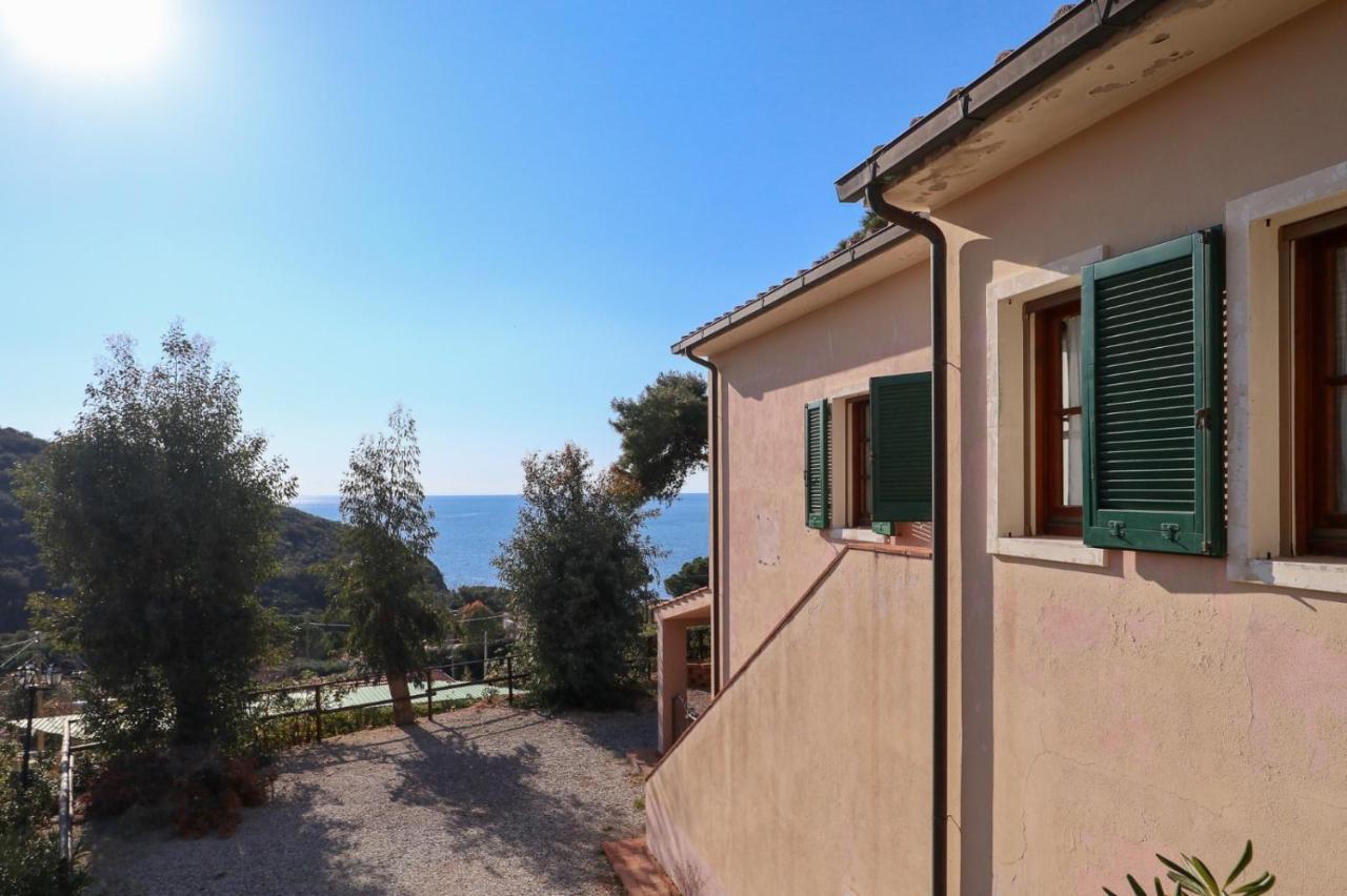 Villa Moira Capoliveri  Exterior photo